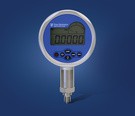 The 7096 is a high-performance digital gauge for pressure measurement to 700bar (10,000psi). The robust design means that it can be used in critical environments where it is necessary to measure with accuracy, reproducibility, long-term stability and protection against dust.